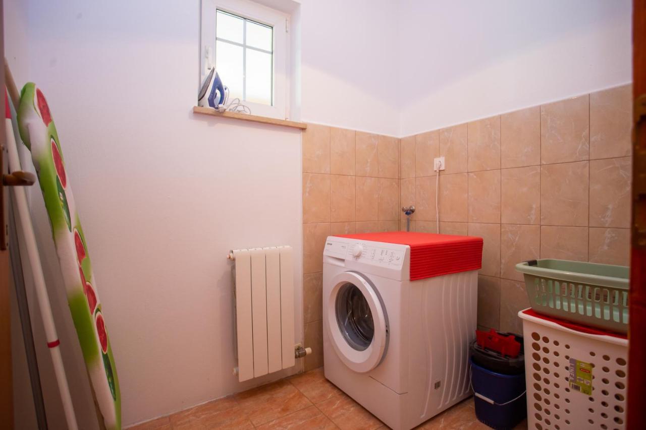 Holiday Home Labud Zminj Экстерьер фото